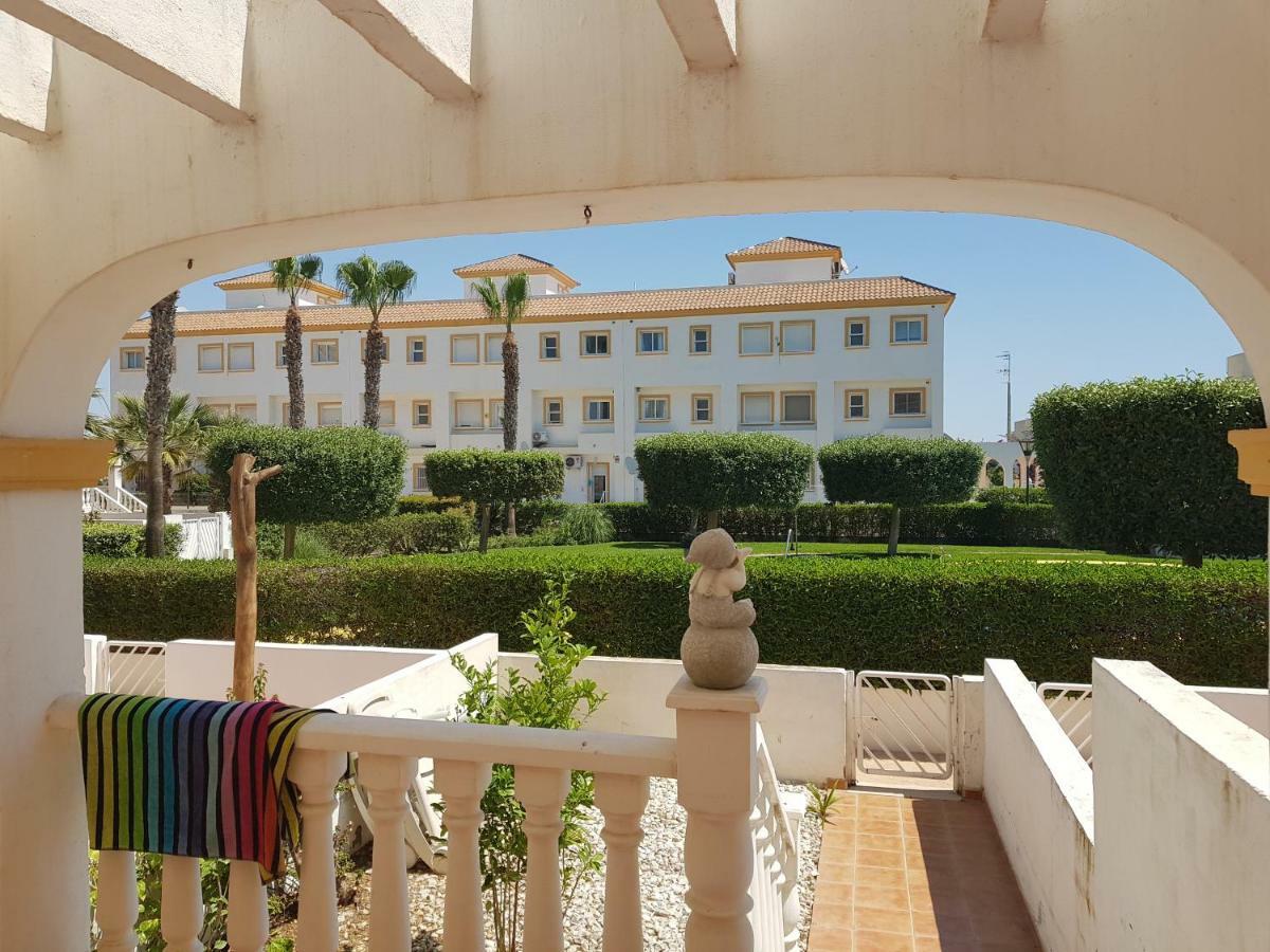 PRECIOSO ADOSADO a 100 METROS DEL MAR en VERA-PLAYA! Las Bombardas Exterior foto